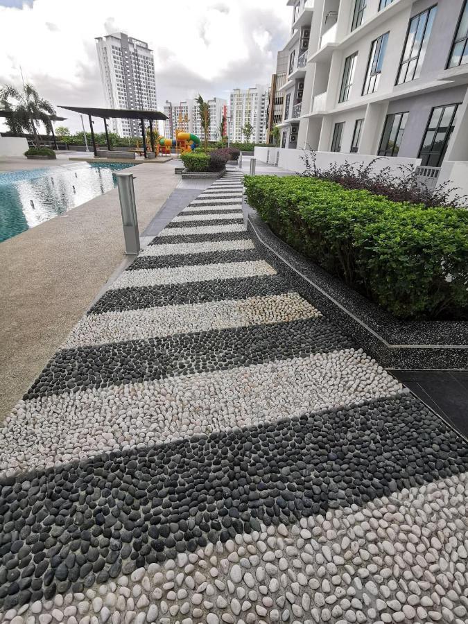 Apartment B2510 Paradigm Mall 2br 6pax Wifi Tvbox Netflix! Prime Area The Platino By *