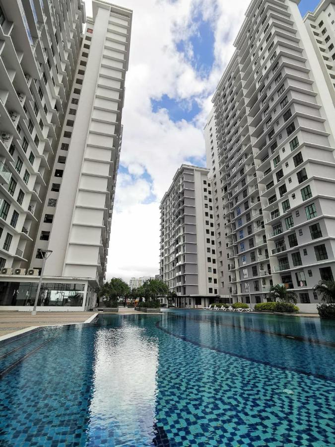 Apartment B2510 Paradigm Mall 2br 6pax Wifi Tvbox Netflix! Prime Area The Platino By
